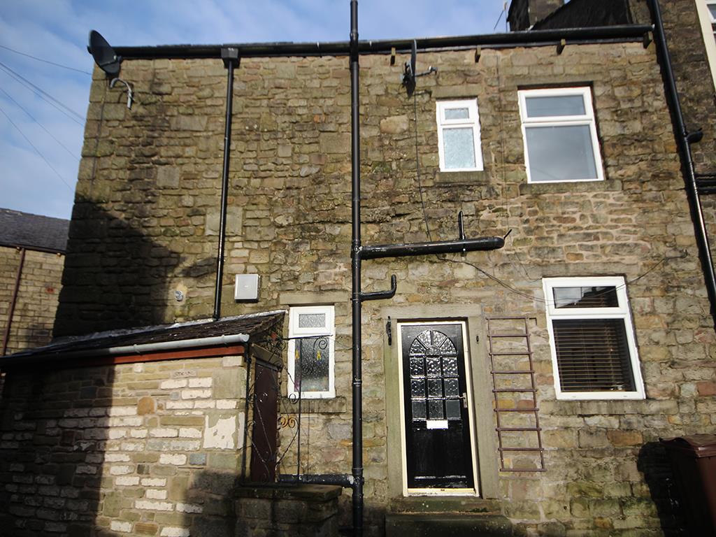 2 bedroom flat Let Agreed in Barnoldswick - IMG_5844.jpg